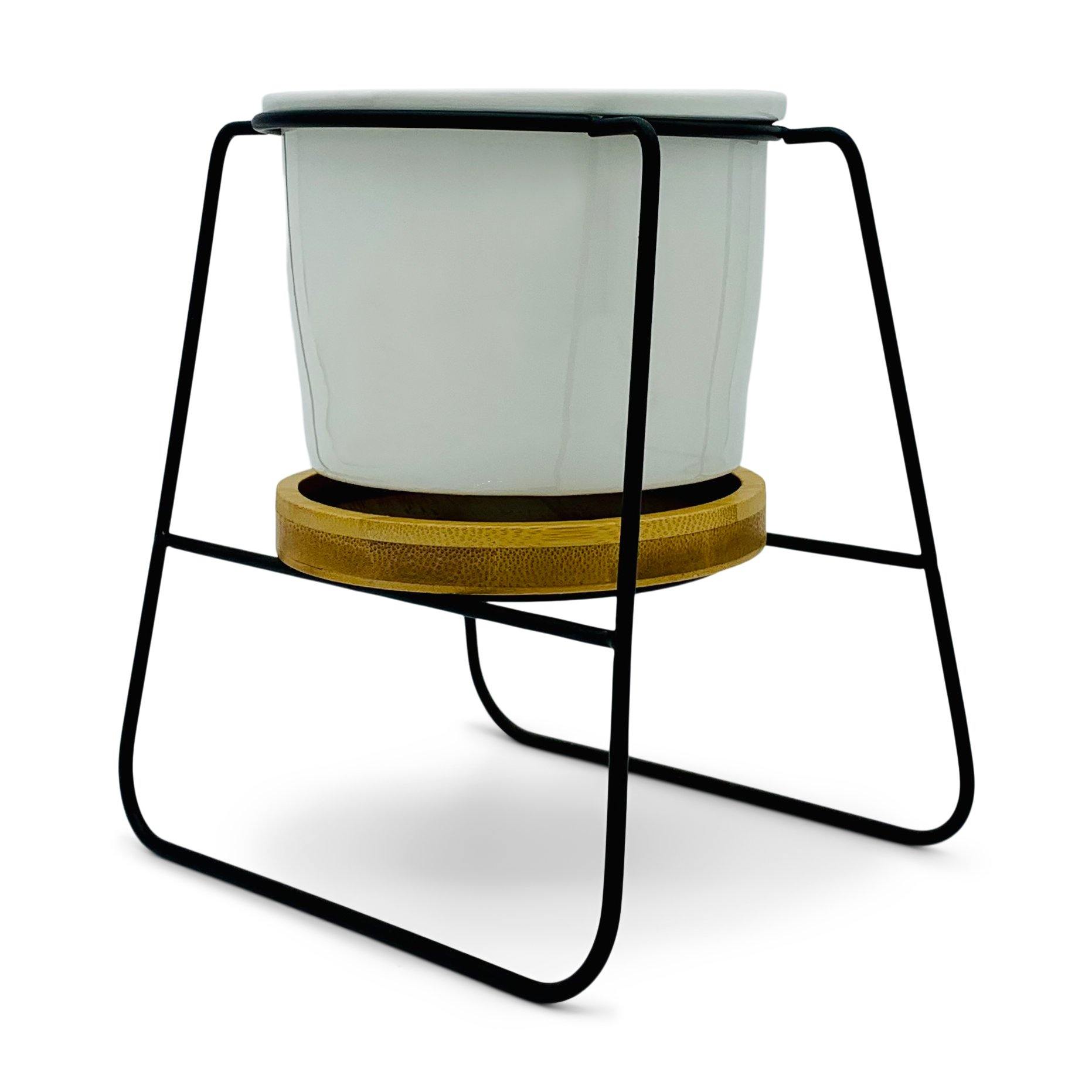 Oslo - Weißer Übertopf, Ø 11cm mit schwarzem Metallgestell und Bambusuntersetzer -KAKTOS Pflanzen & Zubehör